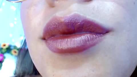 Snapshot of miss_evoleth2 chatting on 02-11-25, 06:19 Miss Evoleth online show from 02-11-25, 06:19