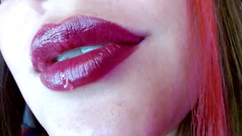 Snapshot of miss_evoleth2 chatting on 02-14-25, 04:37 Miss Evoleth online show from 02-14-25, 04:37