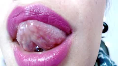 Snapshot of miss_evoleth2 chatting on 02-16-25, 06:54 Miss Evoleth online show from 02-16-25, 06:54