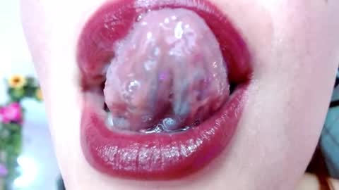 Snapshot of miss_evoleth2 chatting on 02-16-25, 09:59 Miss Evoleth online show from 02-16-25, 09:59