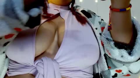 Snapshot of miss_evoleth2 chatting on 02-24-25, 06:27 Miss Evoleth online show from 02-24-25, 06:27