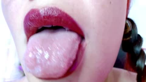 Snapshot of miss_evoleth2 chatting on 02-25-25, 06:14 Miss Evoleth online show from 02-25-25, 06:14