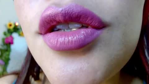 Snapshot of miss_evoleth2 chatting on 03-06-25, 02:18 Miss Evoleth online show from 03-06-25, 02:18