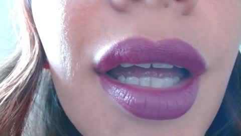 Snapshot of miss_evoleth2 chatting on 10-27-25, 09:19 Miss Evoleth online show from 10-27-25, 09:19