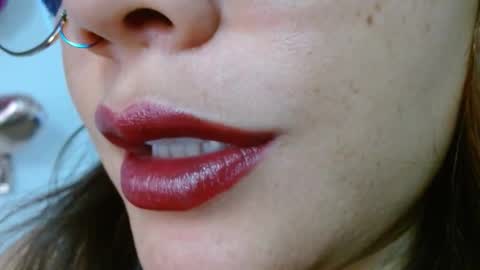 Snapshot of miss_evoleth2 chatting on 11-06-25, 01:45 Miss Evoleth online show from 11-06-25, 01:45