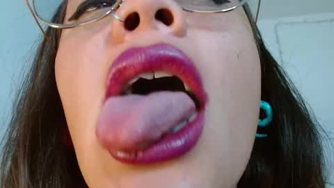 Snapshot of miss_evoleth2 chatting on 11-14-25, 07:07 Miss Evoleth online show from 11-14-25, 07:07