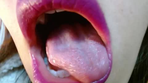 Snapshot of miss_evoleth2 chatting on 11-16-25, 09:26 Miss Evoleth online show from 11-16-25, 09:26