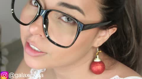 Snapshot of miss_galaxxia chatting on 12-02-24, 11:18  Elisabeth  IG galax xxia       online show from 12-02-24, 11:18