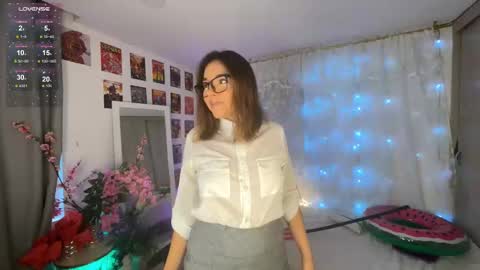 Snapshot of miss_galaxxia chatting on 03-01-25, 10:21  Elisabeth  IG galax xxia       online show from 03-01-25, 10:21