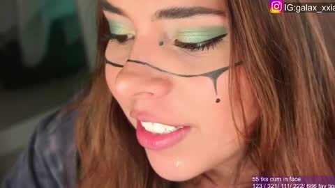 Snapshot of miss_galaxxia chatting on 03-06-25, 12:00  Elisabeth  IG galax xxia       online show from 03-06-25, 12:00