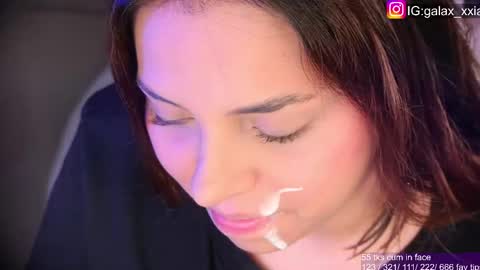 Snapshot of miss_galaxxia chatting on 03-11-25, 11:04  Elisabeth  IG galax xxia       online show from 03-11-25, 11:04