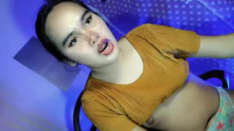 Snapshot of miss_horny139736 chatting on 05-27-26, 08:33 miss_horny139736 online show from 05-27-26, 08:33