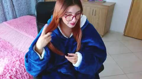 Snapshot of miss_issaa chatting on 02-16-25, 10:32 Isabella online show from 02-16-25, 10:32