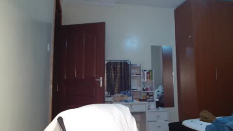 Miss Kiarrafit online show from 12-12-24, 07:26