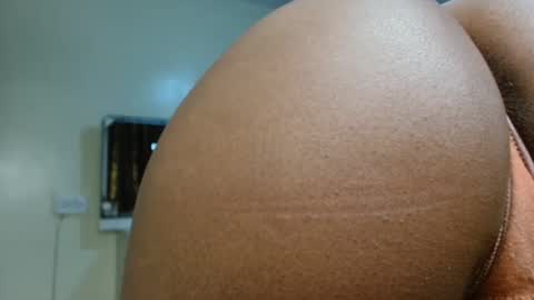 Miss Kiarrafit online show from 12-14-24, 09:51