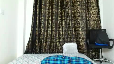 Miss Kiarrafit online show from 05-14-26, 08:15