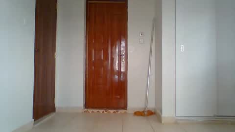 kiki online show from 11-02-25, 10:39