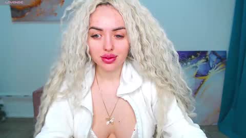 Snapshot of miss_kiten chatting on 02-23-25, 07:17 miss_kiten online show from 02-23-25, 07:17