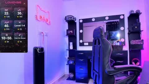 Miss Kittyn online show from 10-31-25, 12:22