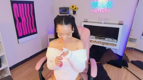 Snapshot of miss_koko_ chatting on 05-07-26, 03:23 Miss koko online show from 05-07-26, 03:23