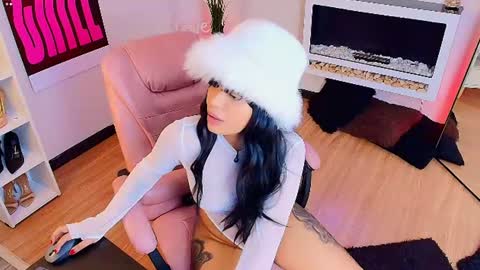 Snapshot of miss_koko_ chatting on 06-12-26, 03:16 Miss koko online show from 06-12-26, 03:16