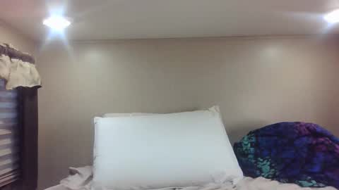 Snapshot of miss_lovable chatting on 10-27-25, 04:33 Miss Lovable online show from 10-27-25, 04:33