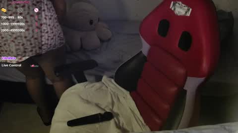 ly independent model online show from 05-14-26, 11:39