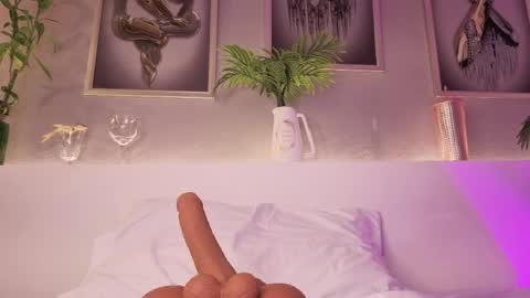   online show from 04-03-26, 03:26