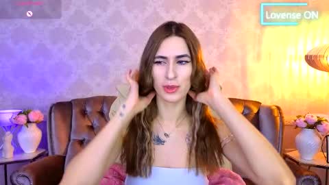 Snapshot of miss_martini chatting on 11-15-25, 07:05 online show from 11-15-25, 07:05