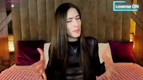 Snapshot of miss_martini chatting on 05-04-26, 06:31 online show from 05-04-26, 06:31