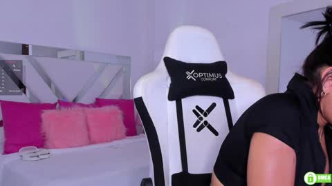   online show from 02-04-25, 01:38