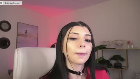 Snapshot of miss_meii chatting on 11-10-25, 11:37 Alejandra online show from 11-10-25, 11:37