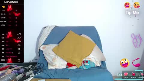 Snapshot of miss_mestiza chatting on 01-20-25, 01:18 Ashley online show from 01-20-25, 01:18