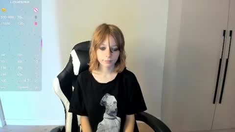 Molly online show from 08-08-26, 05:53