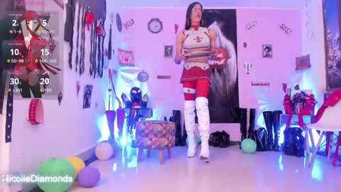 Miss Nicole online show from 10-17-25, 01:46