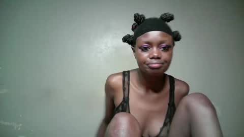 miss_pretty1 online show from 02-16-26, 08:05