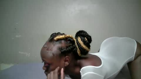 miss_pretty1 online show from 02-23-26, 08:06