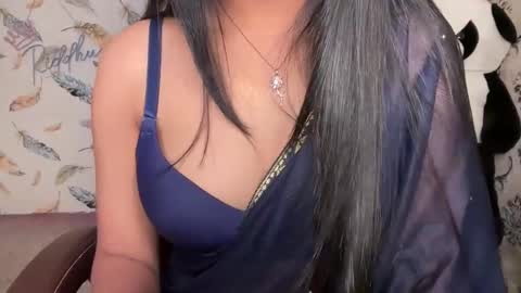 miss_queen99 online show from 12-19-25, 07:04