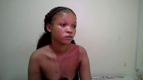 miss_rihanna2 online show from 04-25-26, 03:42