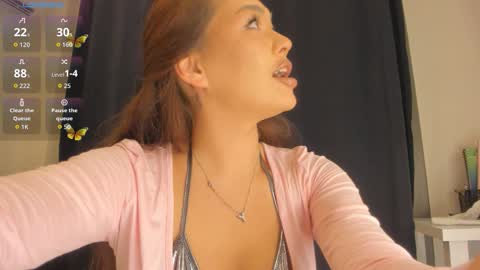 Rioko online show from 10-22-25, 06:51