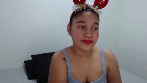 Snapshot of miss_rose1 chatting on 12-19-24, 11:29 ROS online show from 12-19-24, 11:29