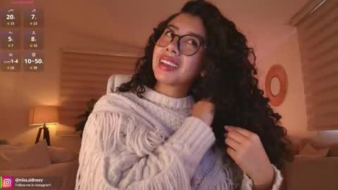 Snapshot of miss_sidney chatting on 05-22-26, 12:55 Amy Olivera online show from 05-22-26, 12:55