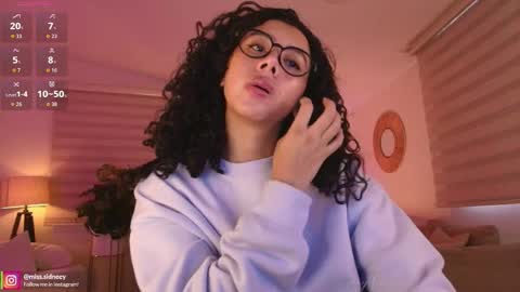 Snapshot of miss_sidney chatting on 05-27-26, 12:46 Amy Olivera online show from 05-27-26, 12:46