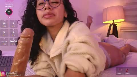 Snapshot of miss_sidney chatting on 05-29-26, 12:58 Amy Olivera online show from 05-29-26, 12:58