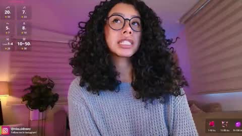 Snapshot of miss_sidney chatting on 06-08-26, 11:54 Amy Olivera online show from 06-08-26, 11:54