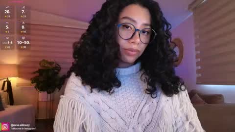 Snapshot of miss_sidney chatting on 06-09-26, 01:01 Amy Olivera online show from 06-09-26, 01:01