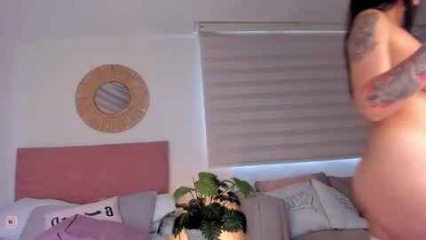 Snapshot of miss_soffy chatting on 01-15-25, 05:58 Sofia Alvarez online show from 01-15-25, 05:58