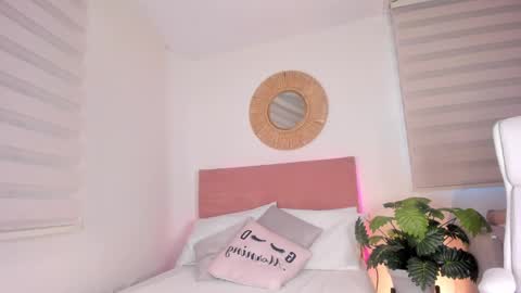 Snapshot of miss_soffy chatting on 01-17-25, 11:38 Sofia Alvarez online show from 01-17-25, 11:38