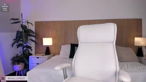 Snapshot of miss_soffy chatting on 11-04-25, 09:47 Sofia Alvarez online show from 11-04-25, 09:47