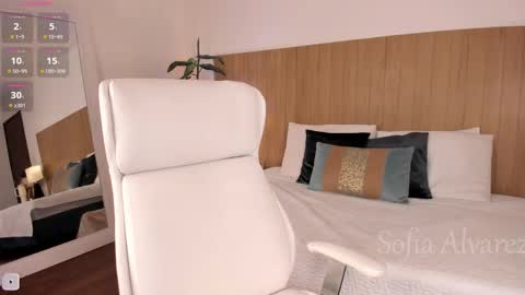 Snapshot of miss_soffy chatting on 11-26-25, 09:49 Sofia Alvarez online show from 11-26-25, 09:49
